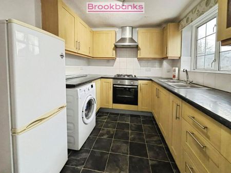 2 bedroom terraced house to rent - Photo 5