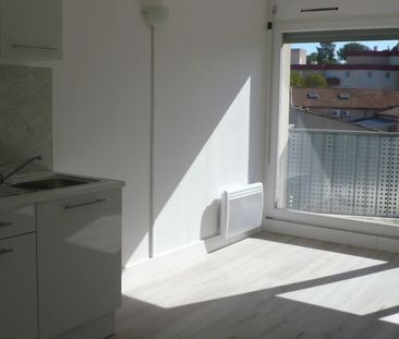 Location Appartement P1 Nimes - Photo 3