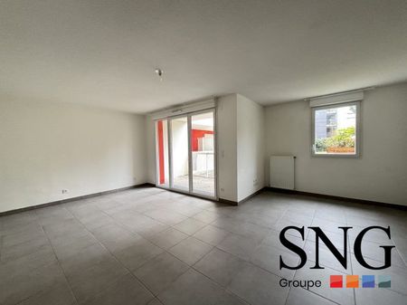 T3 AVEC TERRASSES ET PARKINGS - Photo 4