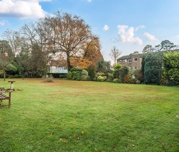 Beacon Hill Court, Hindhead, Surrey, GU26 - Photo 2
