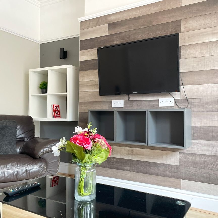 4 Bed Terraced House, Garmoyle Road, L15 - Photo 1