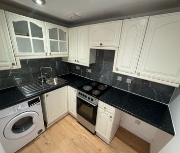 1 Bedroom Property To Rent - Photo 5