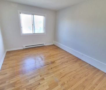 351 Rue Saint-Laurent Ouest apartment — Longueuil, QC (2-Bedroom) -... - Photo 3