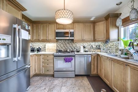 For Lease - 1428 Arborwood Drive, Oshawa, Ontario - Photo 2