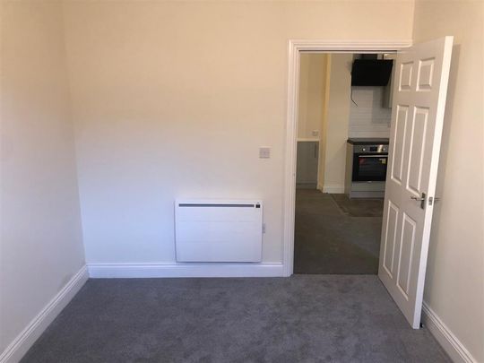 Commercial Road - Photo 1