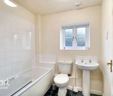 3 bedroom townhouse to rent - Photo 3