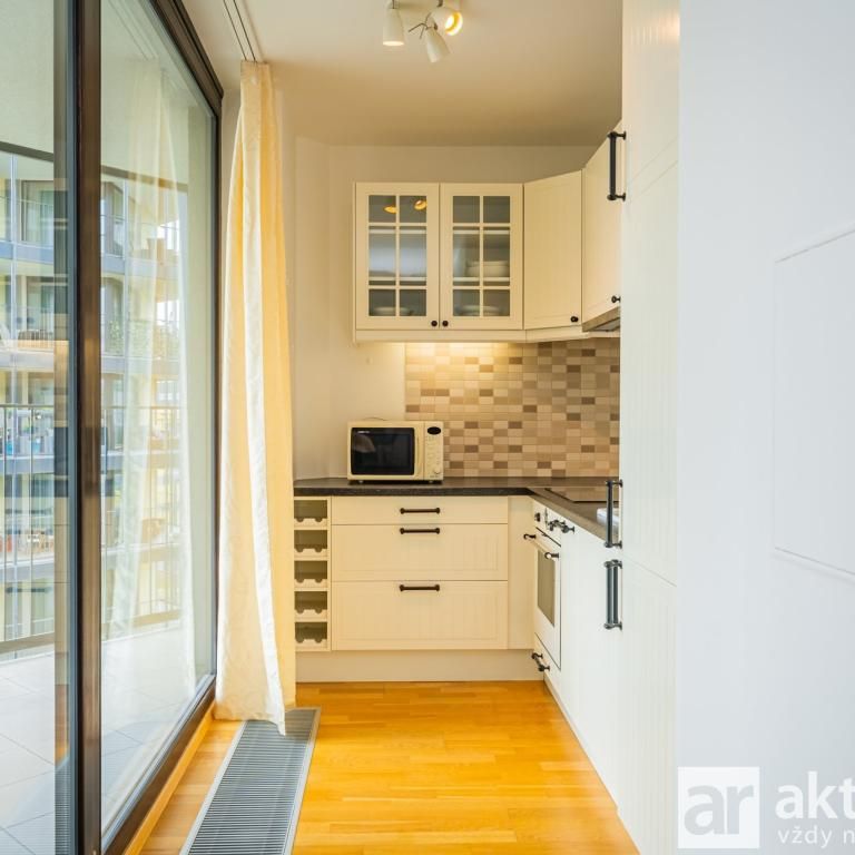 Pronájem bytu 1+kk 38 m2 - Фото 1