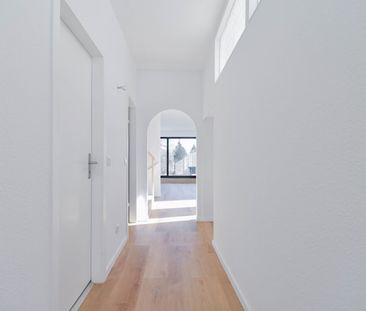 Lichtdurchflutete 3-Zimmer-Wohnung. 96m² mit Empore und Balkon. - Photo 4