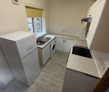30 Ebor Parade, Belfast, BT12 6NS - Photo 4