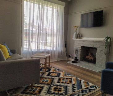Furnished Studio Room $320 p/week - Bills Included - Photo 1