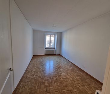 Grand appartement rénové de 4 pièces au 1er étage - Photo 4