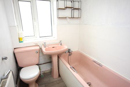 Raikes Road, Preston - Photo 5