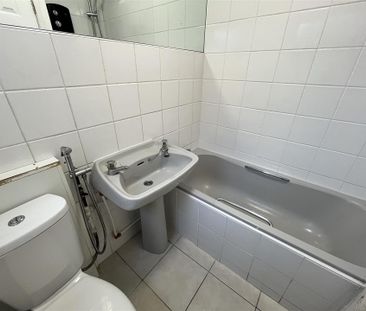 2 bedroom End of terrace house to rent - Photo 5