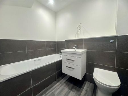 2 bedroom terraced house to rent - Photo 5