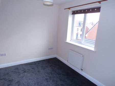 3 bedroom terraced house to rent - Photo 3