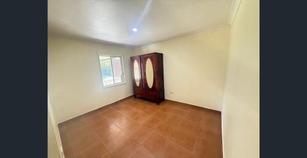 1-Bedroom Granny Flat in Lurnea - Photo 1