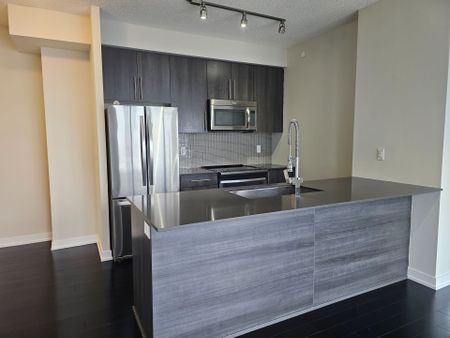 For Lease - 4011 Brickstone Mews Unit# 1205, Mississauga, Ontario - Photo 3