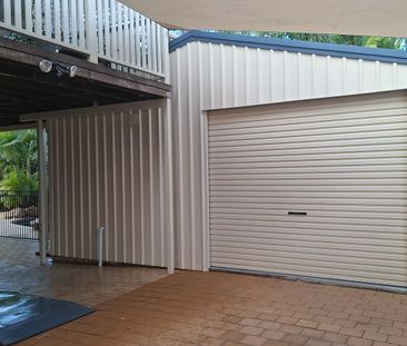 DUAL - LIVING 2 STOREY TIMBER HOME,DECK, POOL & SHED. - Photo 5