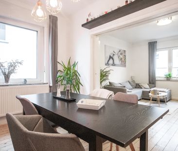 Schicke 3,5 Zimmer Altbauwohnung mit Garten im Erdgeschoss in guter... - Photo 4