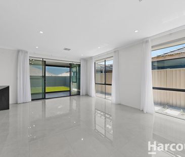 STYLISH COASTAL LIVING AT ITS BEST! - Photo 2