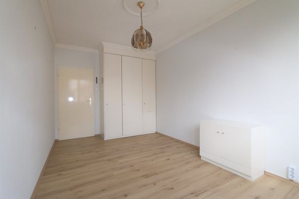 Gepflegte 3-Zimmer-Wohnung im 2. Liftstock mit Loggia beim Doblhoffpark - Photo 1