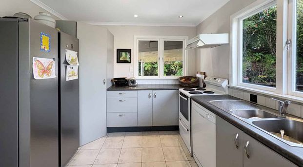 SAINT JOHNS HILL - 3 BEDROOMS - Photo 1