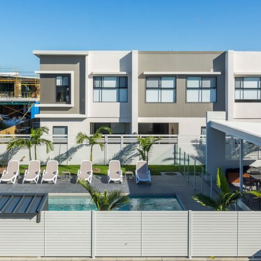 Near New Townhouse. Perfect for family! - Photo 1