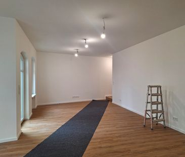 Einziehen und wohlfühlen: Maisonettewohnung in ausgebauter Remise! - Photo 1