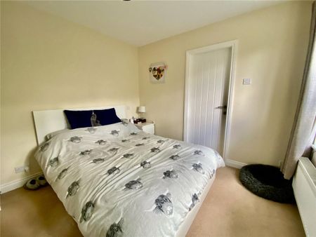 4 bedroom detached house to rent - Photo 5