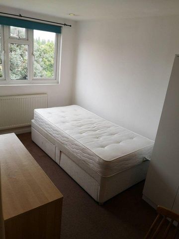 7 bedroom house share to rent - Photo 3