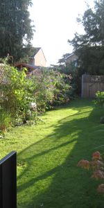 Clandon Avenue, Egham, Surrey, TW20 8LP - Photo 3