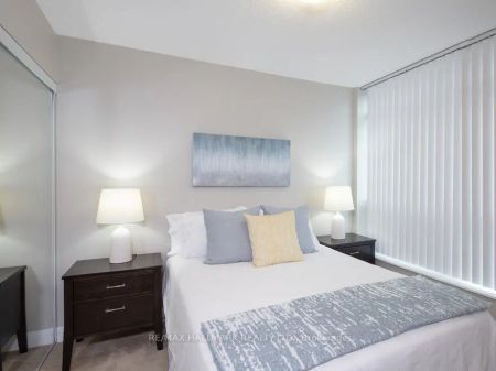 5191 Dundas Street W #2511 - Photo 4