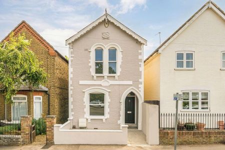 3 bedroom detached house to rent - Photo 5