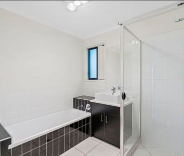 Aspley - Photo 2