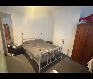 4 Bed Terraced House, William Street, CH44 - Photo 3