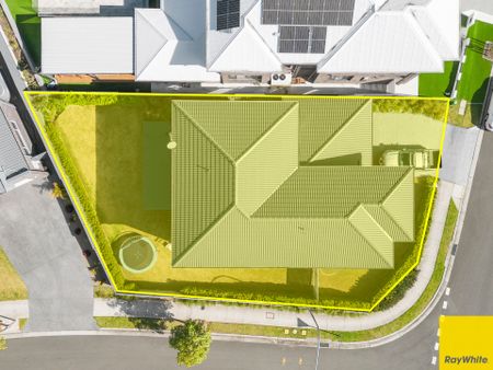 Spacious 5-Bedroom Family Home for Rent in Stream Hill - Photo 2