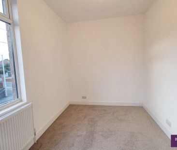 3 bed Terraced - To Let - Photo 4