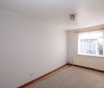 10 Carrowdore Gardens, Bangor, BT19 1SU - Photo 5