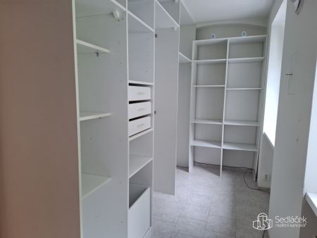 Byt 2+1 v Karlových Varech, Dalovicích s možností využívání zahrady. - Photo 2
