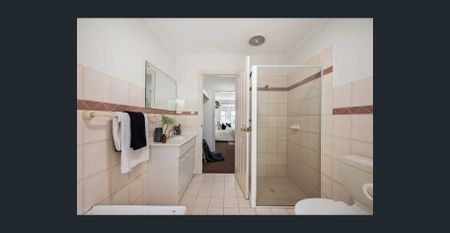 Convenient Living in the Heart of Magill - Photo 4