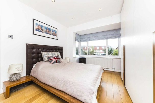 Heathfield North, Twickenham, TW2 - Photo 1