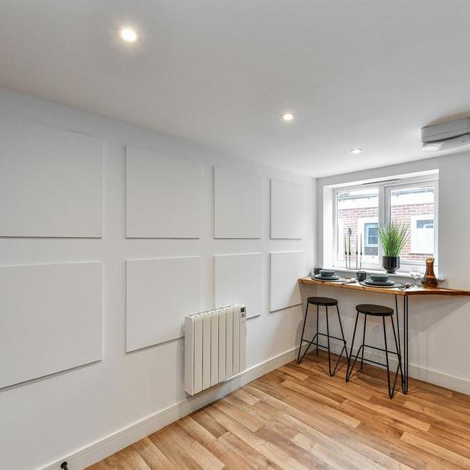 Studio to rent - Photo 1