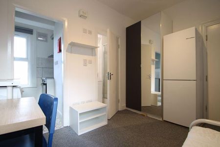 Studio to rent - Photo 5