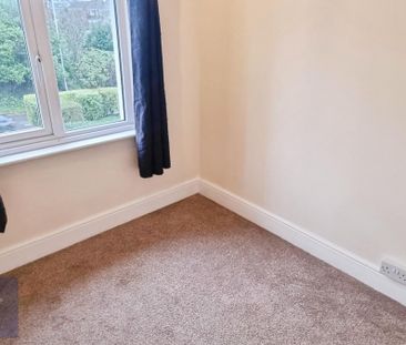 3 bedroom House To Let - Photo 2