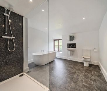 4 bedroom detached house to rent - Photo 6