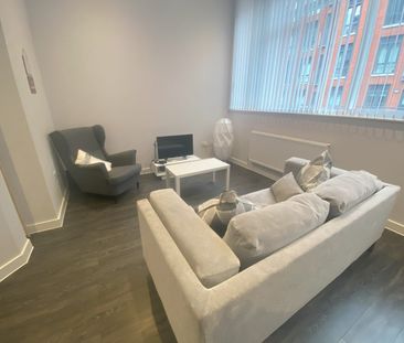2 Bed Flat, Orleans House, L3 - Photo 1