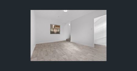 Charming Bardon Retreat with Modern Comfort & Leafy Surrounds - Photo 3