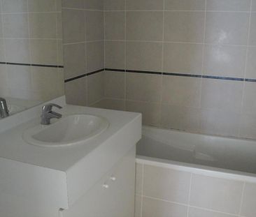 Location Appartement 3 pièces 72m² CHALON SUR SAONE 71100 - Photo 3