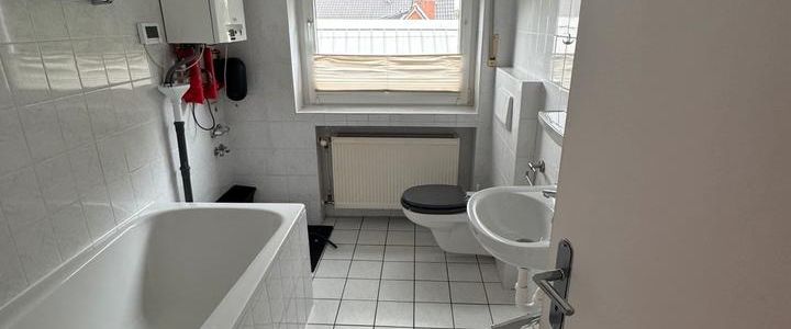 2 ZKB, Einbauküche, Terrasse, OG - Photo 1