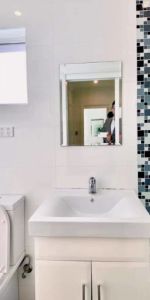 8 Harbourne Rd, Sydney - Photo 4